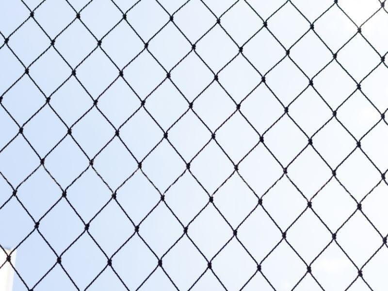 Garanta a segurança de crianças com tela de proteção em Bombinhas